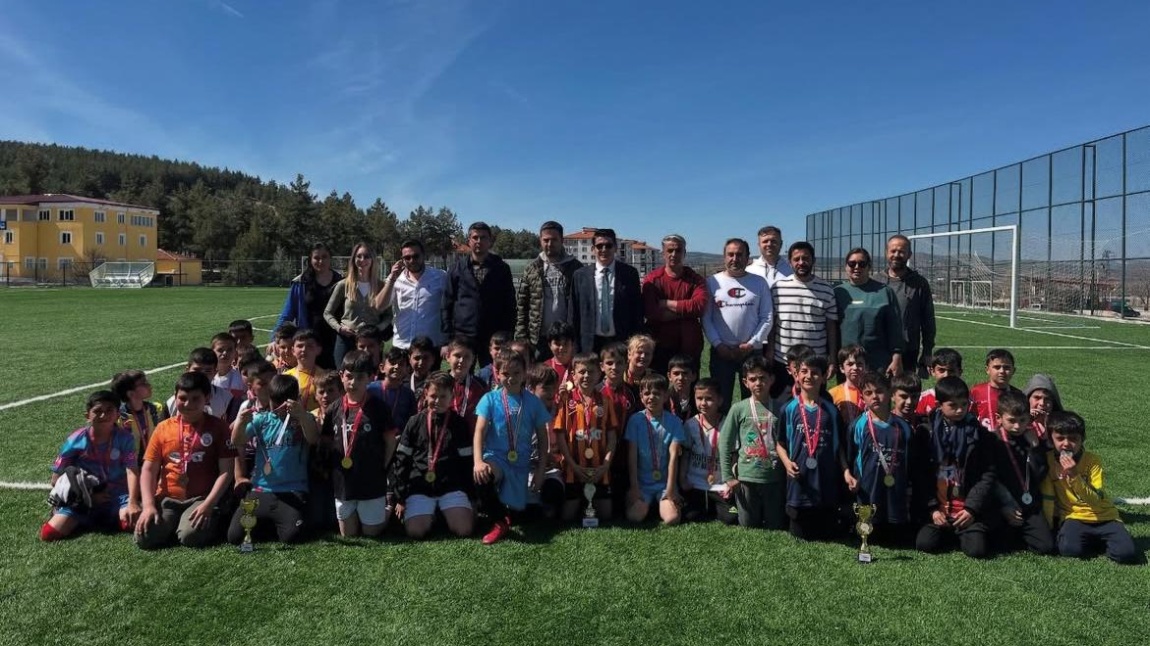 Çal Okul Sporları 23 Nisan Futbol Turnuvası